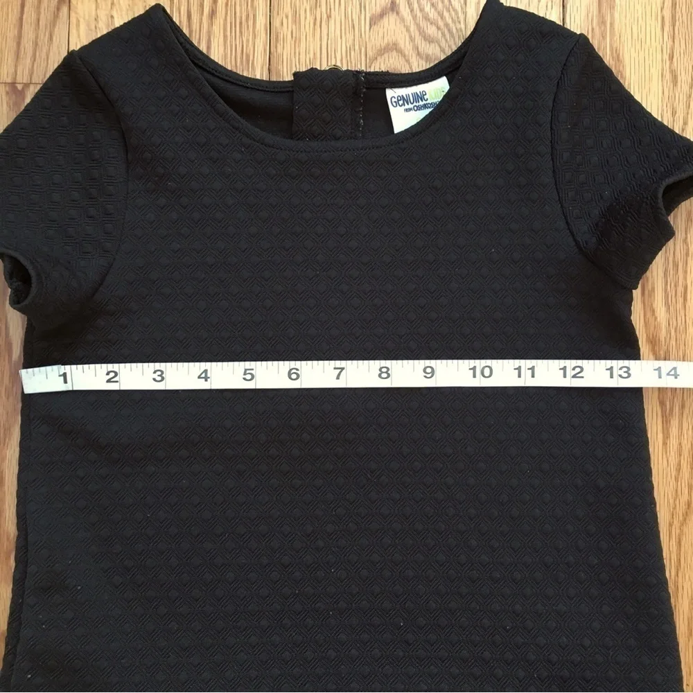 Genuine Kids Oshkosh Little Girls Black Ruffle Hem Short Sleeve Dress